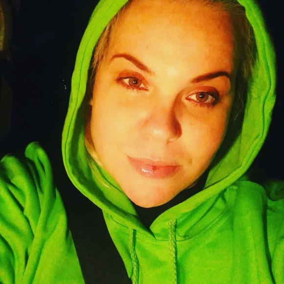 Meet your Posher, Lara - Picture 3 of 7